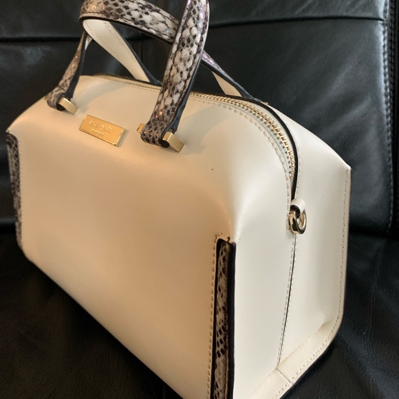 COPY - Kate Spade purse / crossbody - Picture 5 of 10
